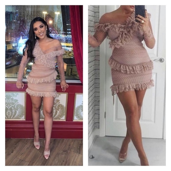 HOUSE OF CB Sorrel Blush Pink Off the Shoulder Lace Ruffle Mini Dress Large NWT - Picture 5 of 16